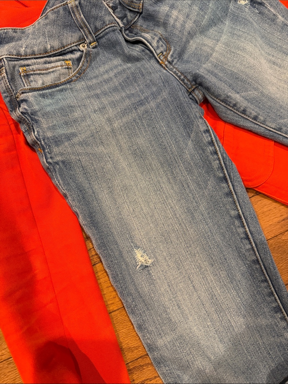 American Eagle Outfitters Light Blue Ankle Jeans - Picture 8 of 8